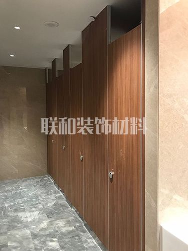 抗倍特铝蜂窝复合隔断销售