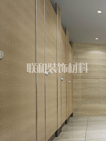 抗倍特铝蜂窝复合隔断