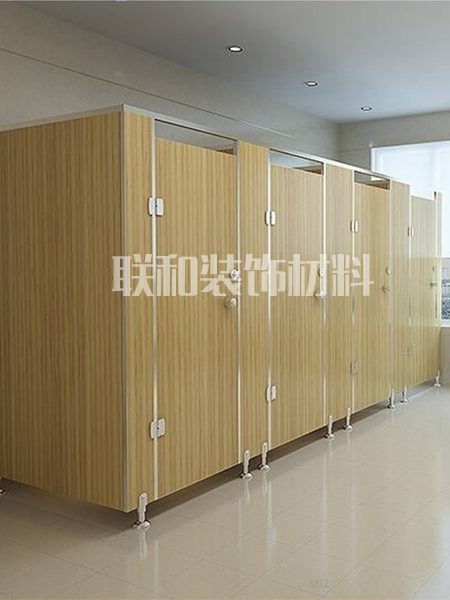 二代抗倍特厕所隔断厂家