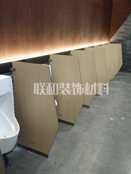 二代抗倍特卫生间隔断