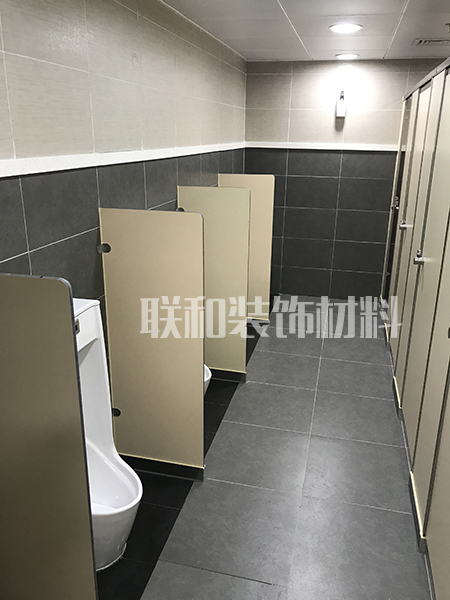抗倍特卫生间隔断厂家