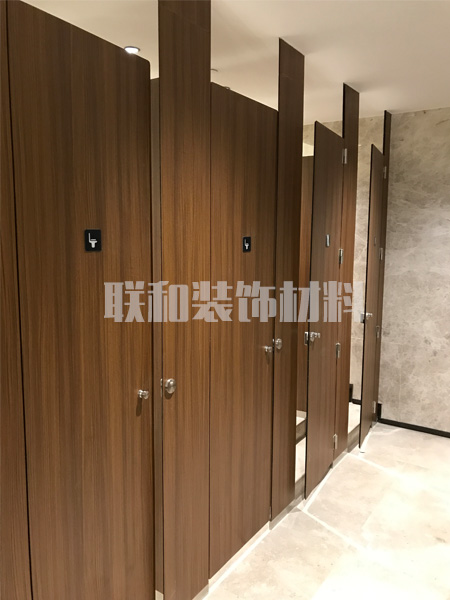 抗倍特卫生间隔断